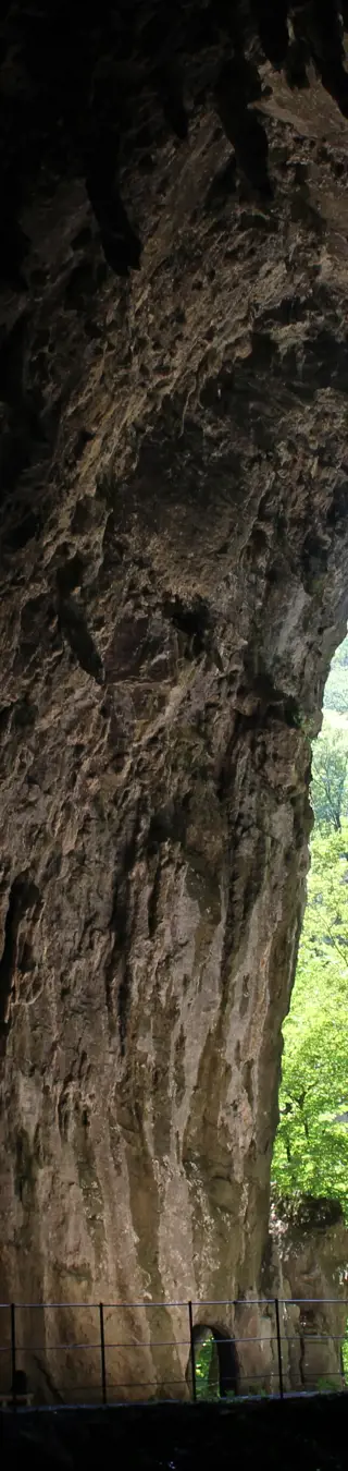 Steig hinab in die Unterwelt Sloweniens